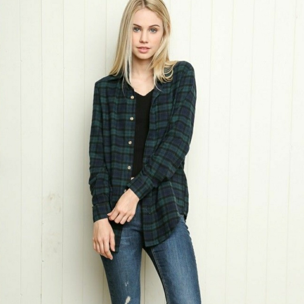 Brandy Melville Green and Blue Wylie Flannel
